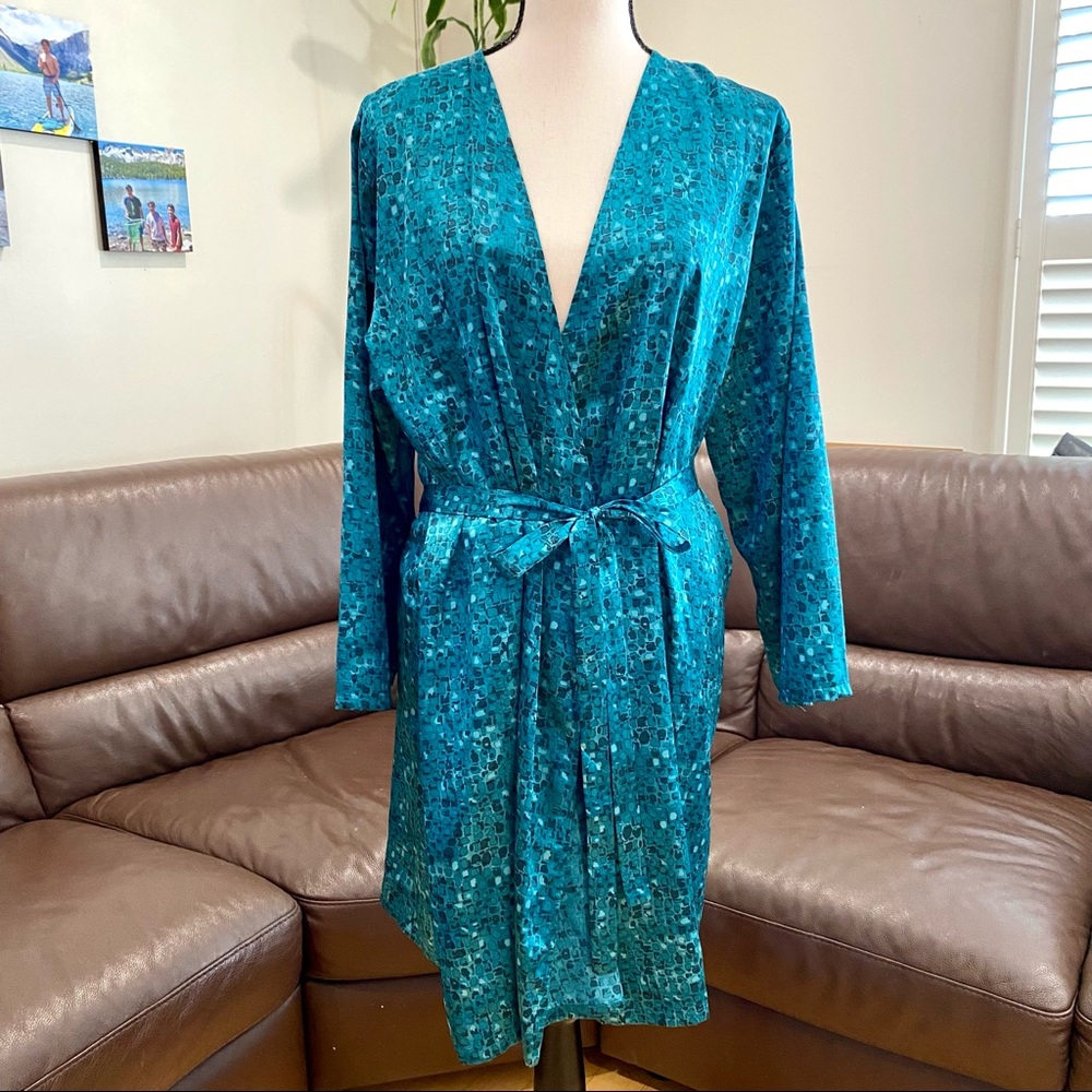 VTG Morgan Taylor Intimates Robe - Picture 5 of 9
